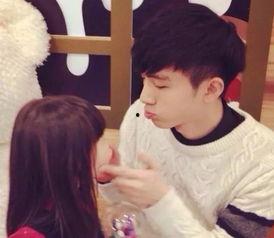 网红哥哥捉弄妹妹视频,一场温馨的捉弄妹妹视频大揭秘