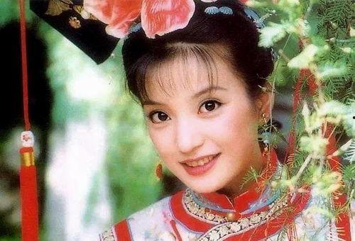欧阳格格资料